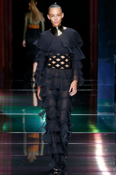 Look 50